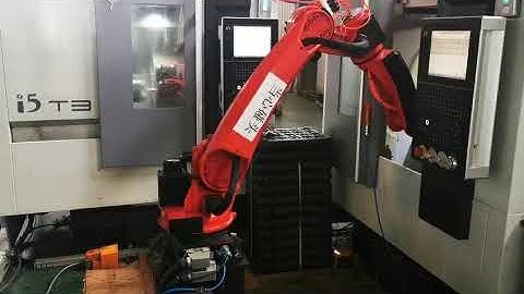 Automatic loading and unloading robotic arm