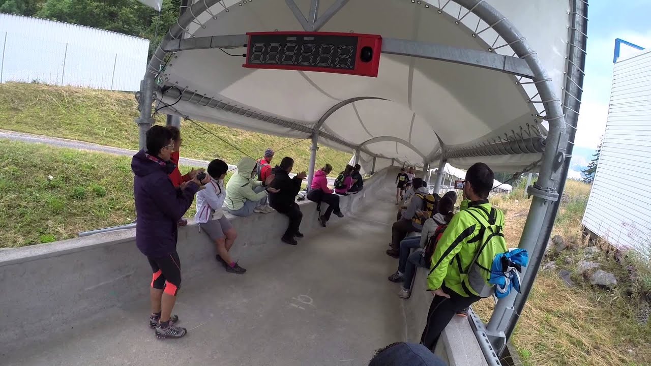 Dans la piste de Bob a la plagne