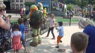Teenage Mutant Ninja Turtles Michelangelo At Movie Park - Meet Tmnt Characters In Movie Park Germany