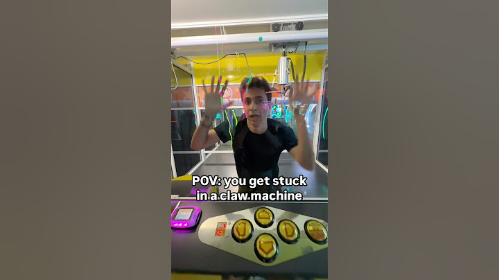 I Got STUCK in A CLAW MACHINE 🕹️😭 #arcade #clawmachine #prize #shorts