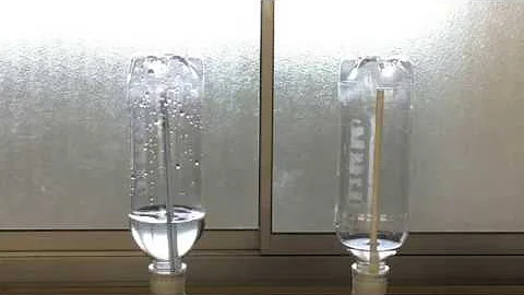ペットボトルから噴水作った動画がおもしろすぎる ｗｗｗ
