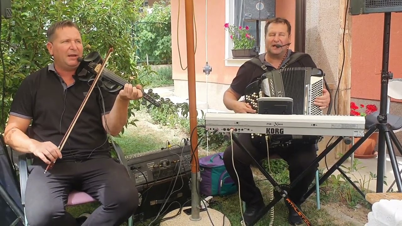 Pjesma za muriza lozu pjevaju braca mladi bojici