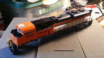 Athearn Genesis SD70ACe ESU LokSound Decoder Installation (Build Log No. 02)