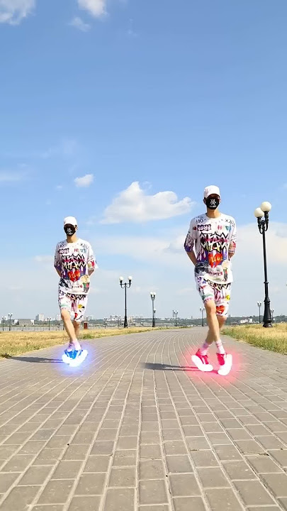 Симпа ❤️ Близнецы Повторили Танец 😱💥 Neon Mode