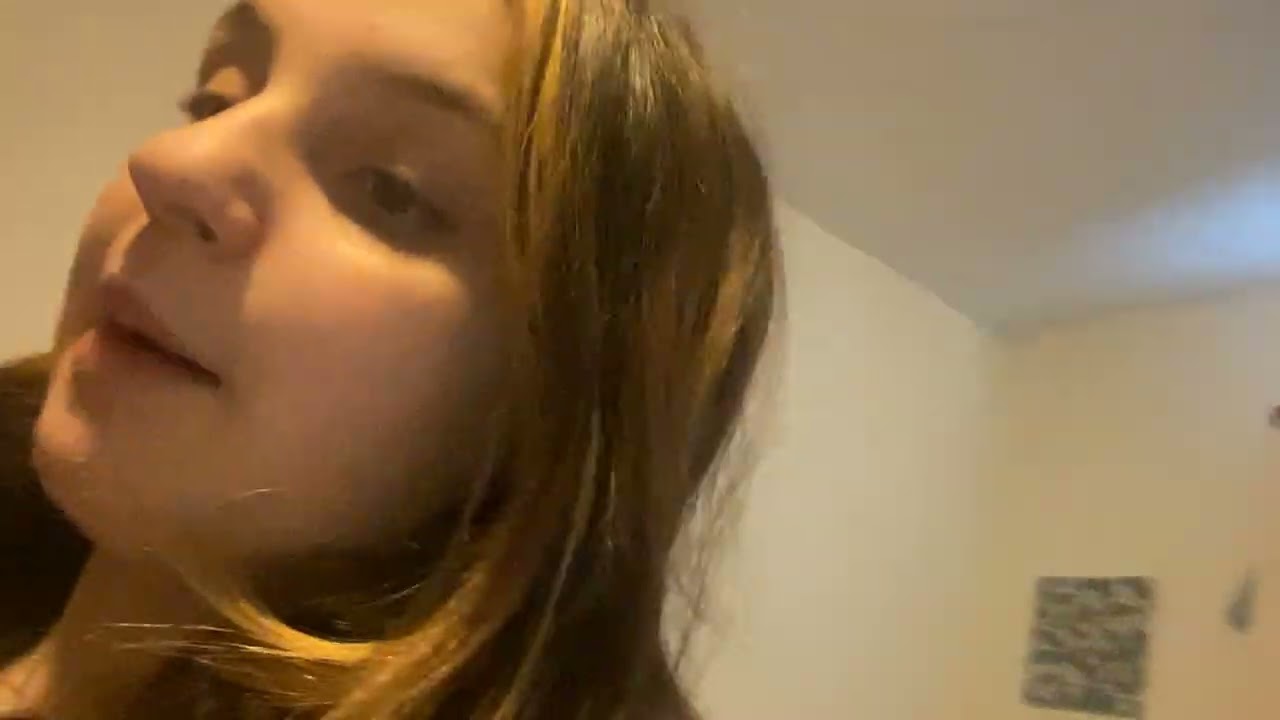 Declutter with me/grwm with bug￼