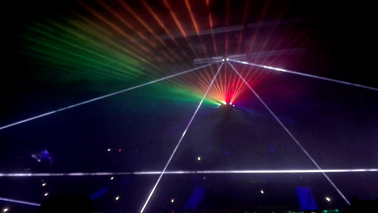 roger waters tour poland