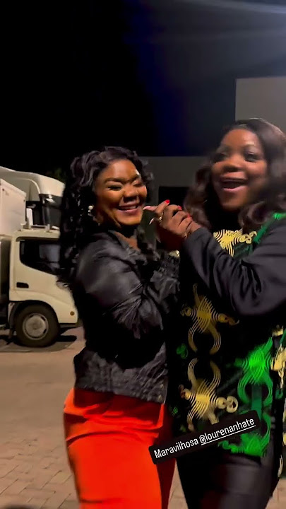 MARLLEN E LOURENA NHATE SURGE JUNTAS BEM DESLUMBRANTES