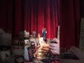 برج الميزان شخص يعشق الارض اللى بتمشي عليها يريد ان يتقرب منك بطريقه لطيفه يطلب فرصه ليظهر حبه لك