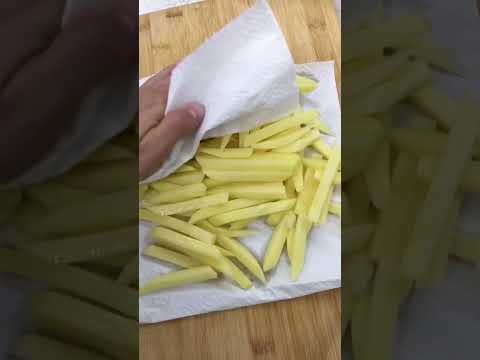 Ум отъешь как вкусно будет! Жаренная картошка с грибами вишенками! #жареннаякартошка#бытсрыйужин