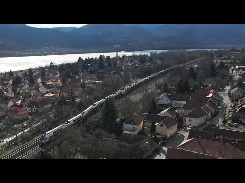KISS record: nearly half-kilometre long Stadler trainset carried passengers in Hungary
