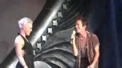 P!nk   Just Give Me A Reason feat  Nate Ruess Live Hamburg Germany