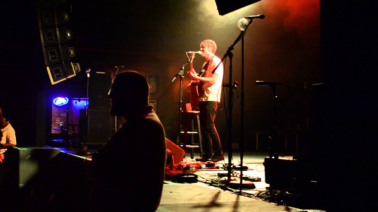 Geoff Rickly(Thursday): Standing on the edge of Summer (Acoustic) - YouTube