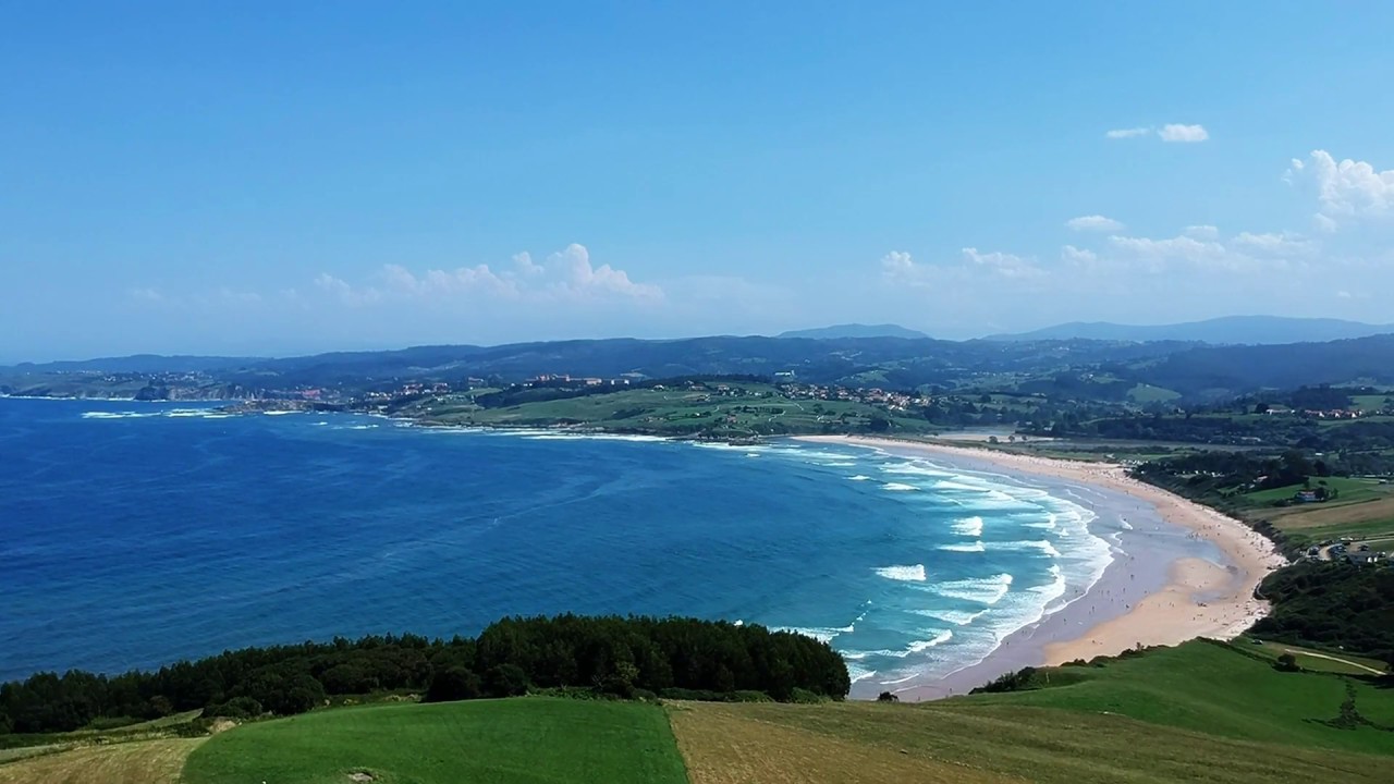Cantabria desde el aire, Playa de Oyambre y playa de San Vicente de la Barquera