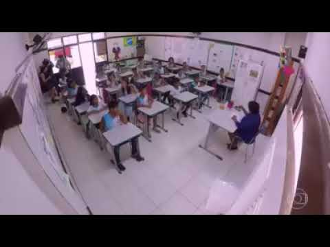 Vídeo: Como Dar Os Parabéns Ao Professor Da Sala De Aula