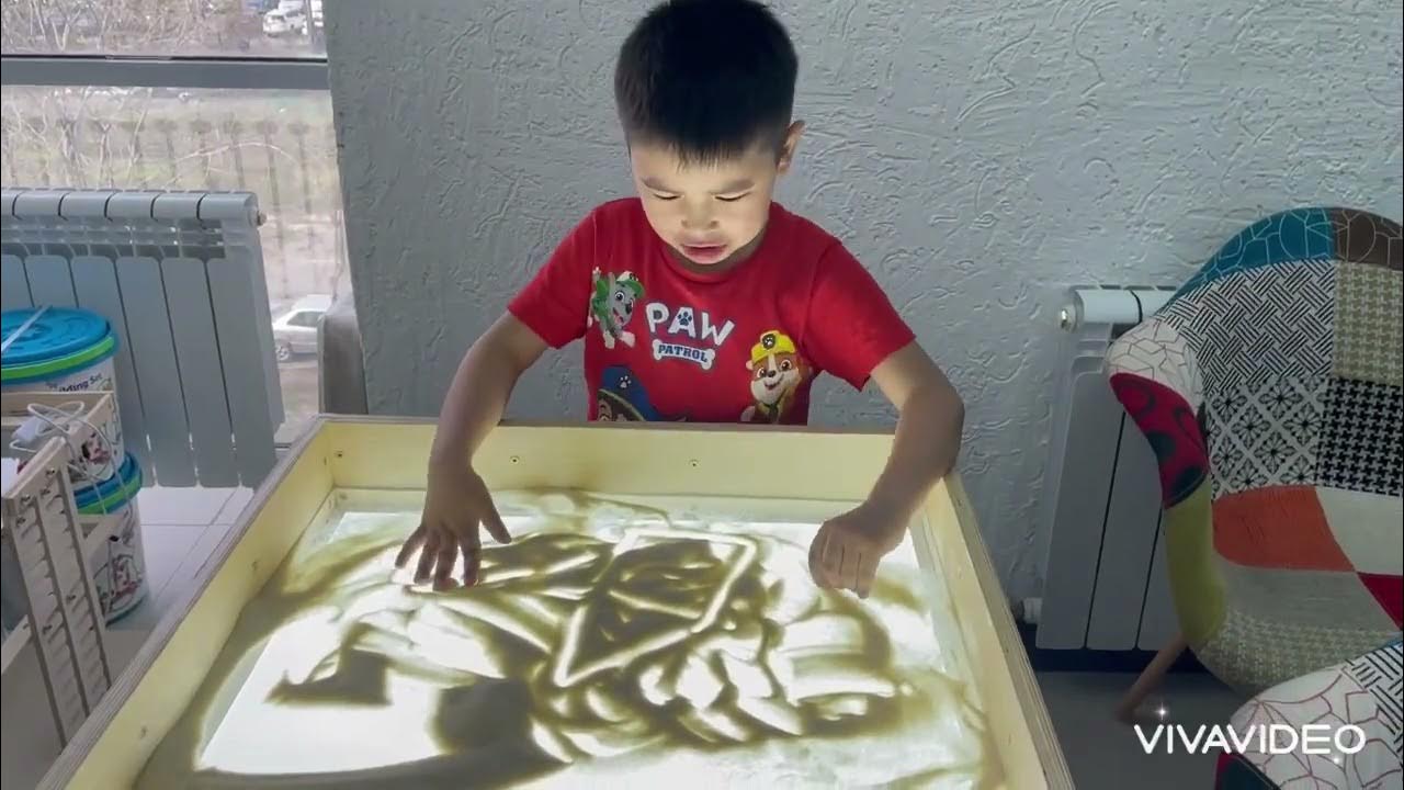 Құммен сурет салу #пескография #арттерапия - YouTube