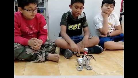 Lego EV3 dancing robot - the LIFE Robotics