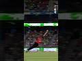 NO WAY HE’S CAUGHT THAT 😱 #cricket #bbl14 #bigbash