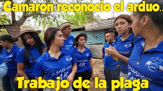 Camarón felicita a la Plaga por la labor de buscar familias necesitadas.  Parte 11