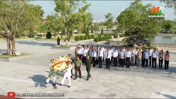 Các đồng chí lãnh đạo tỉnh dâng hương nhân Kỷ niệm 78 năm Cách mạng tháng Tám và Quốc khánh 2/9