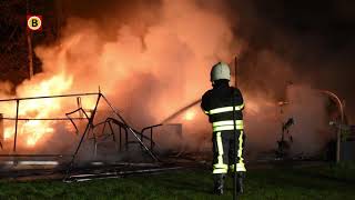 Campinggasten Weten Ternauwernood Te Ontkomen Aan Vlammenzee Op Vakantiepark Oisterwijk