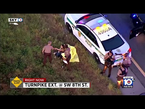 Retention pond crash in Miami-Dade affects University Park and Tamiami traffic 