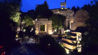 Gardaland Night is Magic 2015 - Video ufficiale
Distribuito direttamente dallufficio stampa del parco, questo video ci mostra la notte di Gardaland in questa estate 2015. Il parco rimarrà aperto ogni sera fino alle 23, dal 21 giugno al 13 settembre. Gardaland Night is Magic 2015 - Video ufficiale