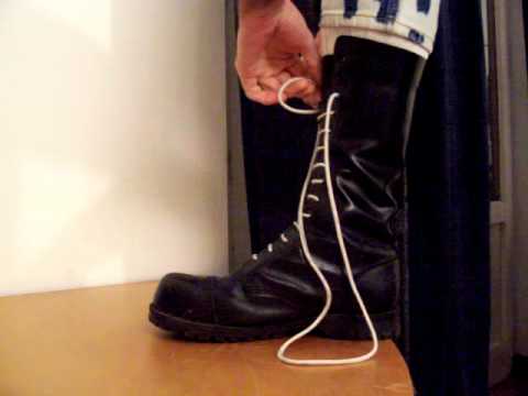 Video: Come pulire, lucidare e allacciare gli stivali Dr. Martens: 14 passaggi