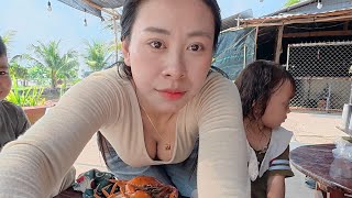 Picking Up My Older Sister And Daughter Who Came Home From Working Far Away