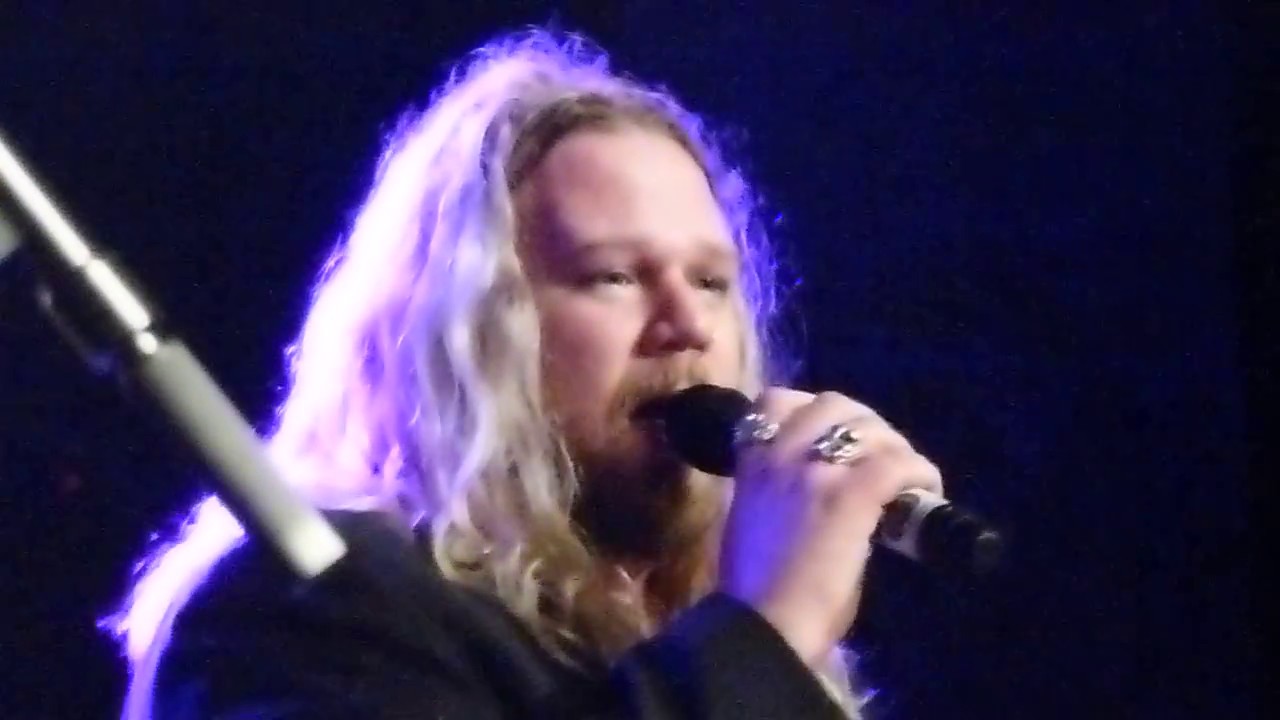 INGLORIOUS TRIBUTE MEDLEY NUMB & BLACK HOLE SUN  Muni Pontypridd (Nathan James)