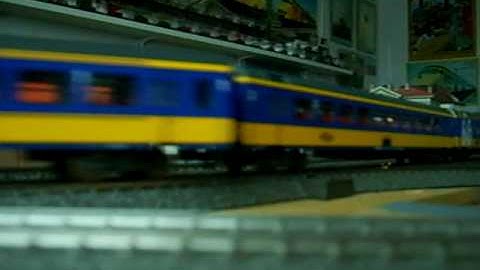 Langste reizigerstrein Marklin (unieke ICR rijtuigen) - v2