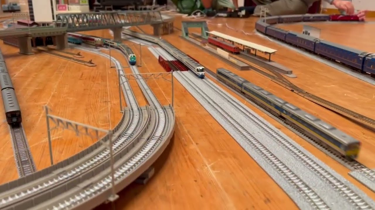 （11）鉄道情景ジオラマ（Nゲージ）No.11「特急『雷鳥』停車の駅風景」 mqdefault.jpg