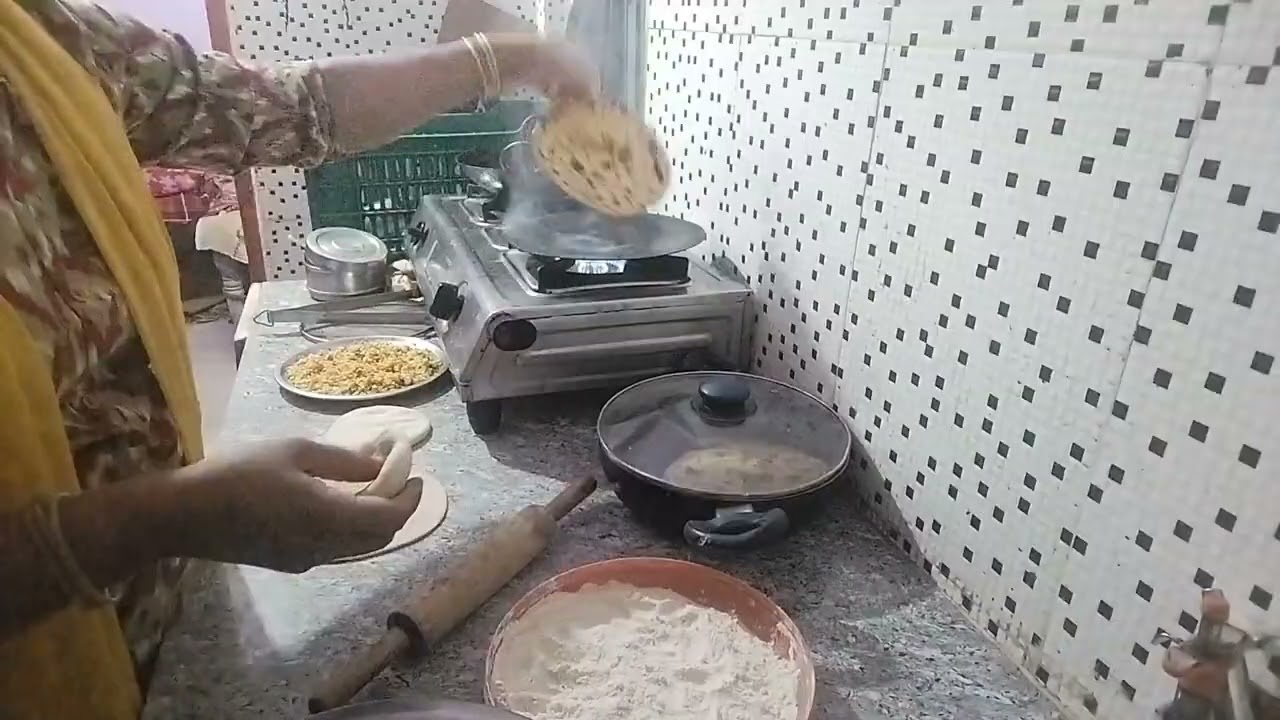 Traditional routine vlog Indian mom daily morning 🌅 routine vlog 🌅 walk breakfast puja 🙏🏻 lunch Safa