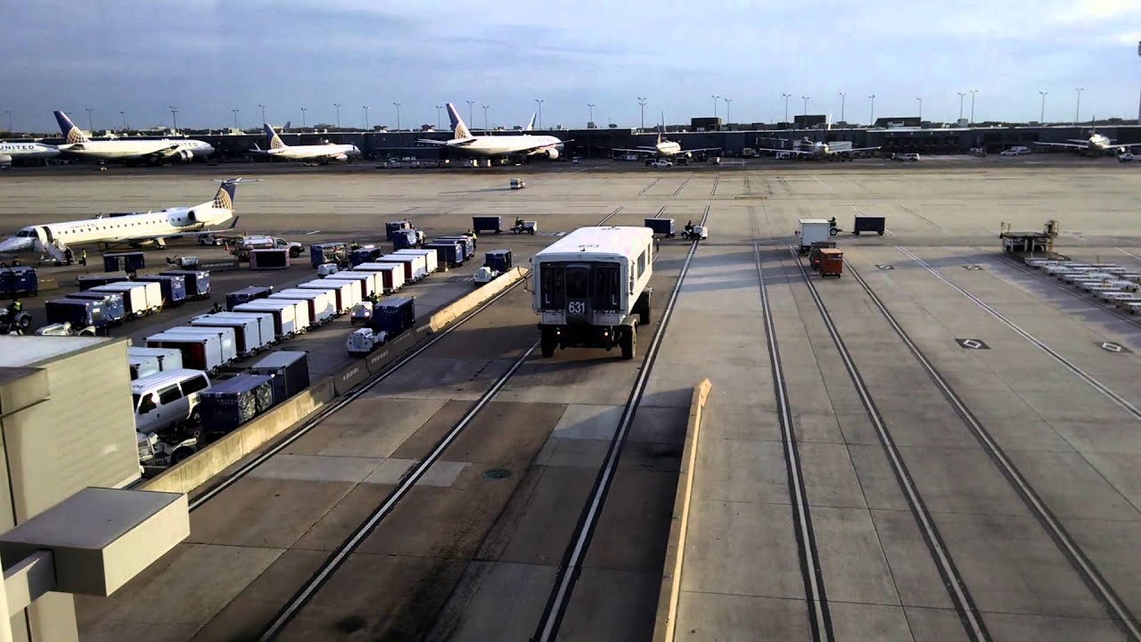Dulles Airport Mobile Lounge arriving at Agate YouTube