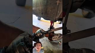Cómo cambiar un cubre polvo sin sacar la flecha el eje Cv #mecanica #autos #taller