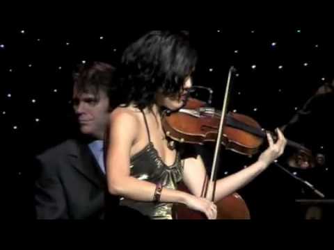 Violinist Susie Park and Chris Botti with the ISO