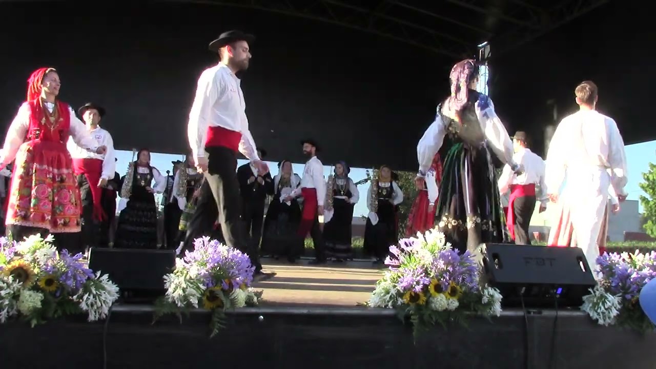 GRUPO FOLCLÓRICO DAS LAVRADEIRAS DA MEADELA -- VIANA DO CASTELO
