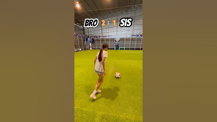 Family Face-Off: Brother vs Sister in the Footbot Accuracy Challenge😍 #footbot #family #challenge