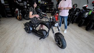 Wiegt fast nix! Wohnmobil Motorräder E-Scooter 2023: Futura Chopper Angry Blake Review (Werbung)