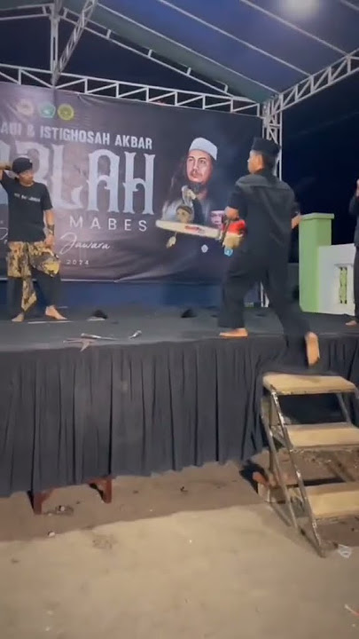 Atraksi pagar nusa di gergaji mesin
