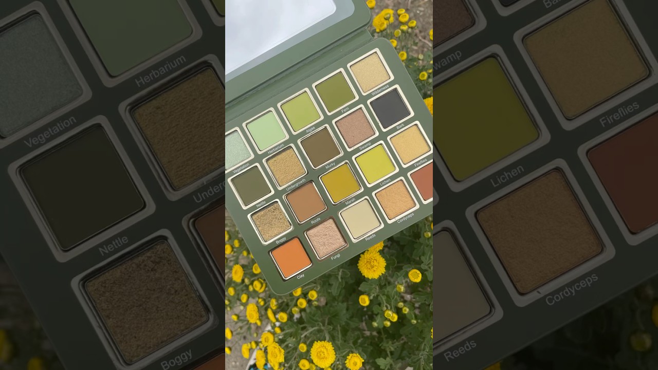 COSMIC BRUSHES Undergrowth Palette свотчи 