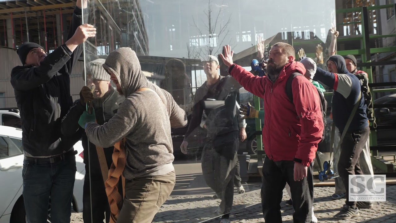 Стеклянная стена в доме, квартире, сауне, душе