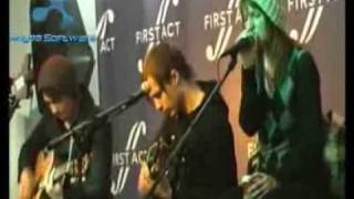 Paramore - Misery Business (Acoustic)