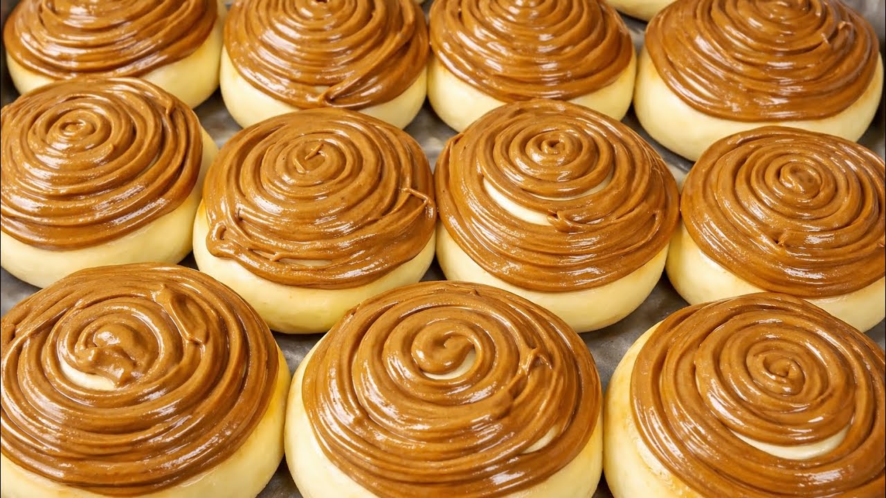 Кофейные булочки. Хрустящая корочка, воздушное тесто .