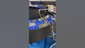 Automatic feeding system for plastic part #feeders #vibratory