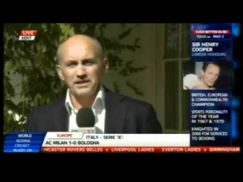 Barry McGuigan's Tribute To Sir Henry Cooper