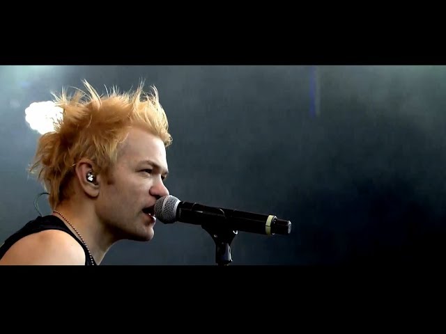 Sum 41 - With Me (live) [HD] [HQ] Best Live Performance 60 fps class=