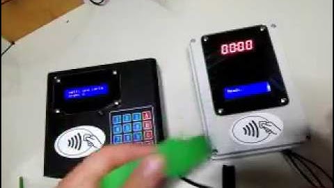 4. Lettore di braccialetti e tessere RFID per comando doccia