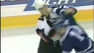 Michael Peca vs Darby Hendrickson