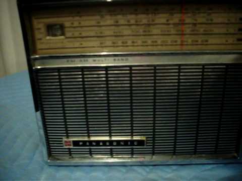 National Panasonic Hi-Fi Sound Deluxe 4-Band 9-Transistor Radio - Model:  R-100