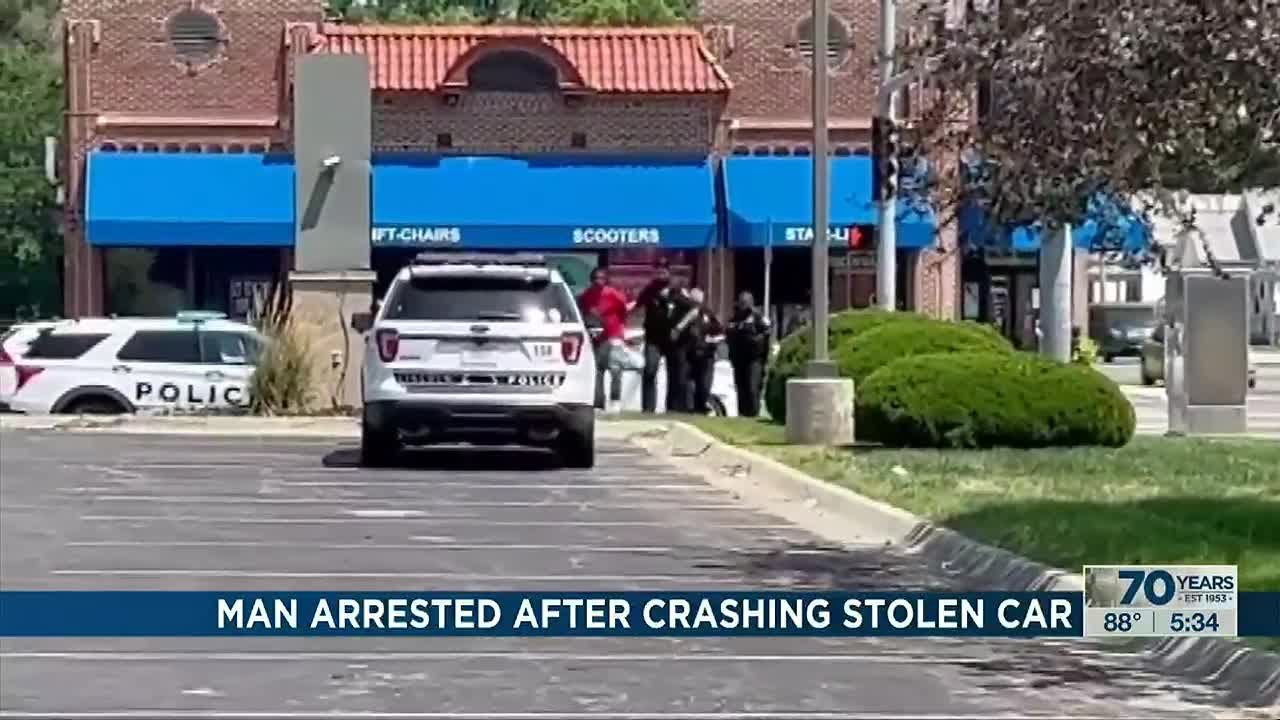 Omaha man arrested for crashing car into central Lincoln building - YouTube